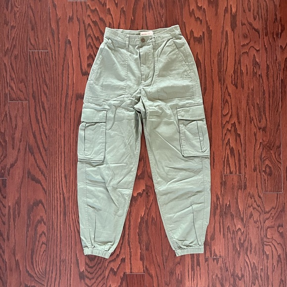 Abercrombie & Fitch Cargo Jogger Pants - Picture 1 of 3